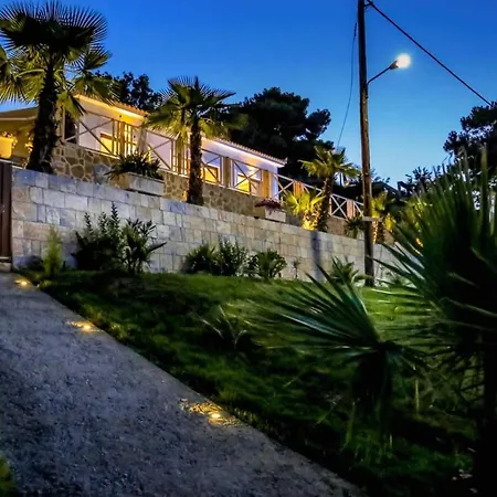 Vila Aghios Sostis Sleeps 4 With Pool Air Con And Wifi *