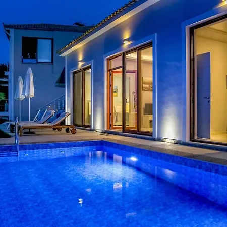 Aghios Sostis Sleeps 4 With Pool Air Con And Wifi *