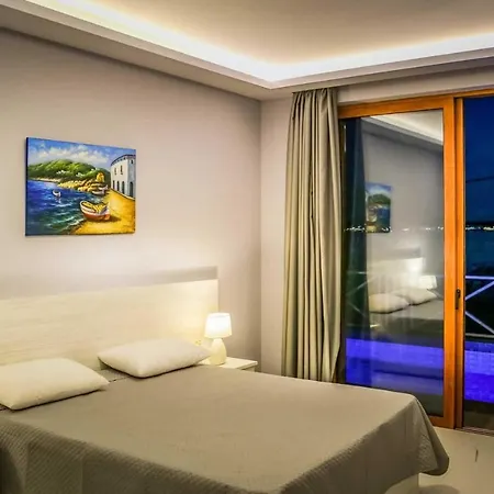 Vila Aghios Sostis Sleeps 4 With Pool Air Con And Wifi Laganas